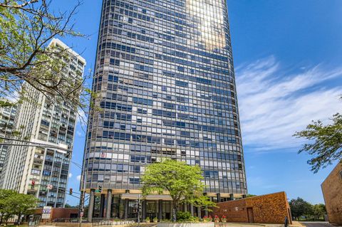 Photo of 5415 N SHERIDAN Road #5203, Chicago, IL 60640 (MLS # 12466110)