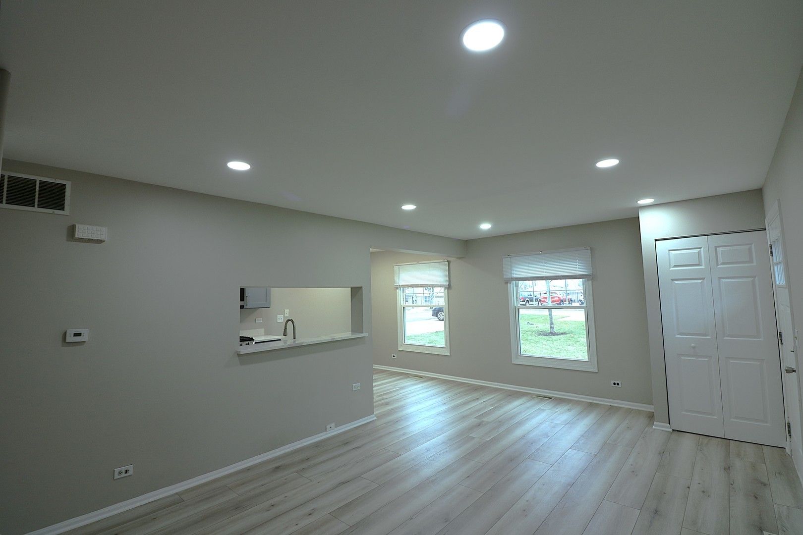 360 Farmingdale Circle 360