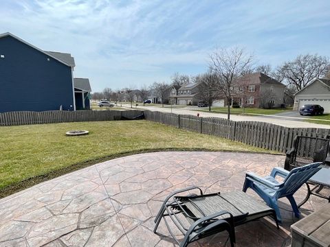 Tiny photo for 2009 Mayfair Drive, Island Lake, IL 60042 (MLS # 12602681)