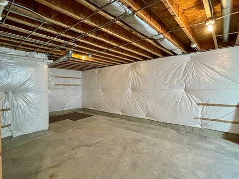 Tiny photo for 2009 Mayfair Drive, Island Lake, IL 60042 (MLS # 12602681)