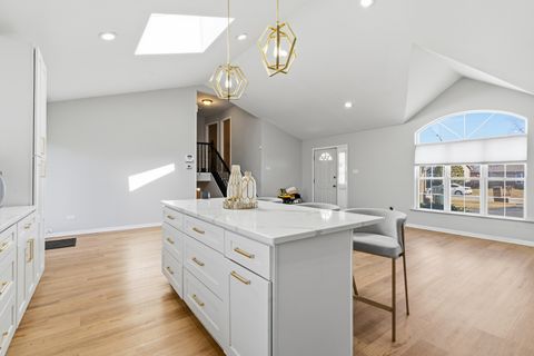 Tiny photo for 18710 Walnut Avenue, Country Club Hills, IL 60478 (MLS # 12578708)