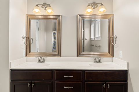 Tiny photo for 12 Waterside Way, Ottawa, IL 61350 (MLS # 12602530)