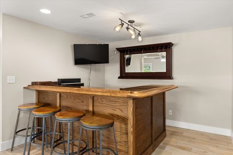 Tiny photo for 12 Waterside Way, Ottawa, IL 61350 (MLS # 12602530)