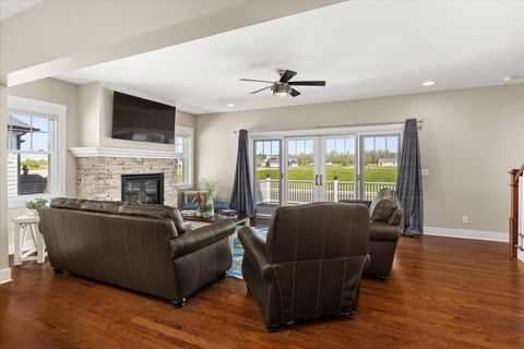 Tiny photo for 12 Waterside Way, Ottawa, IL 61350 (MLS # 12602530)