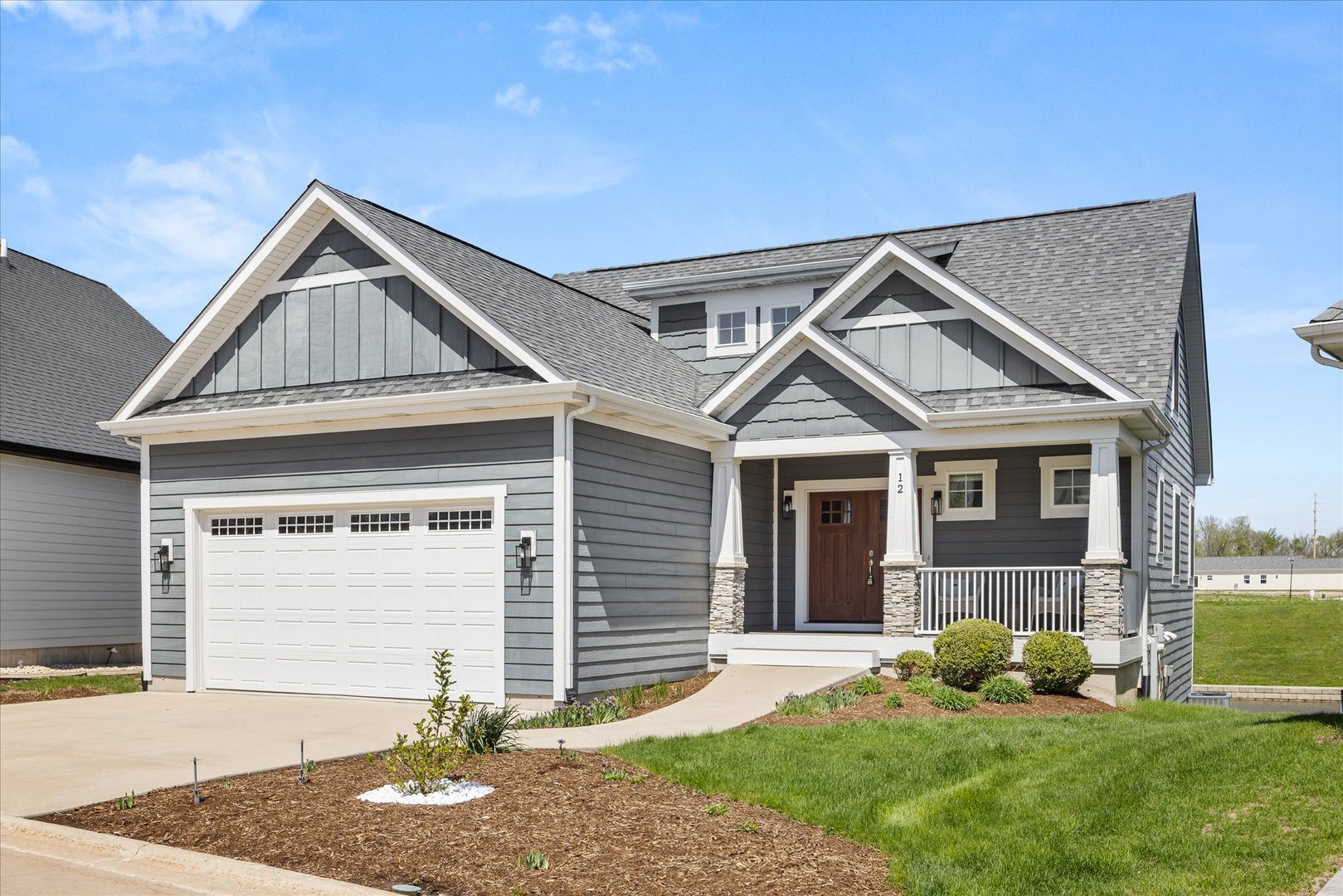 12 Waterside Way