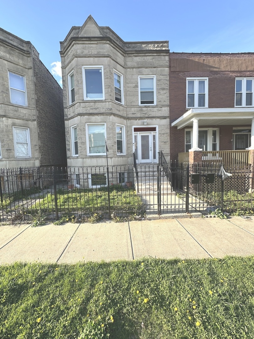 4424 W Congress Parkway
