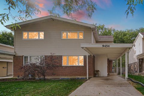 Tiny photo for 9454 Meadow Lane, Des Plaines, IL 60016 (MLS # 12479262)