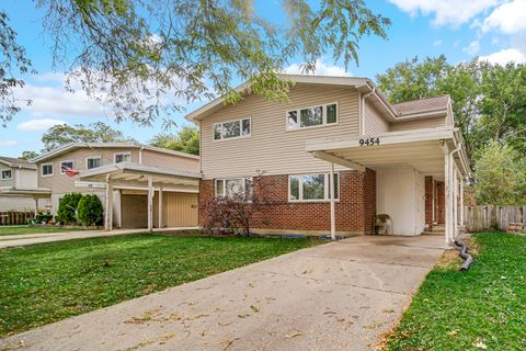 Tiny photo for 9454 Meadow Lane, Des Plaines, IL 60016 (MLS # 12479262)