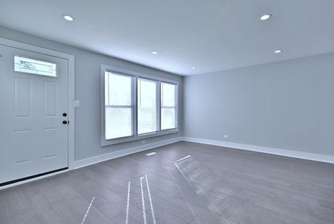 Tiny photo for 9322 S Euclid Avenue, Chicago, IL 60617 (MLS # 12572490)