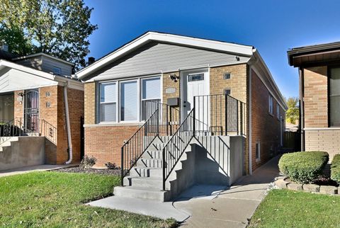 Tiny photo for 9322 S Euclid Avenue, Chicago, IL 60617 (MLS # 12572490)