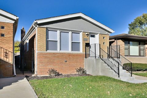 Tiny photo for 9322 S Euclid Avenue, Chicago, IL 60617 (MLS # 12572490)