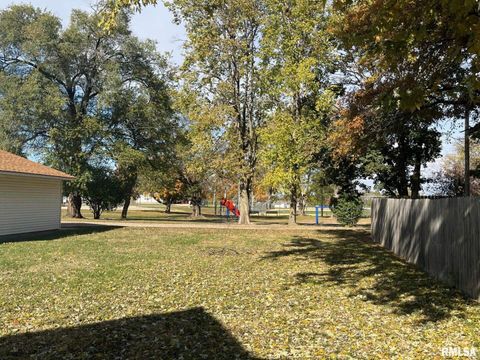 Tiny photo for 318 E 10TH Street, Kewanee, IL 61443 (MLS # QC4269006)