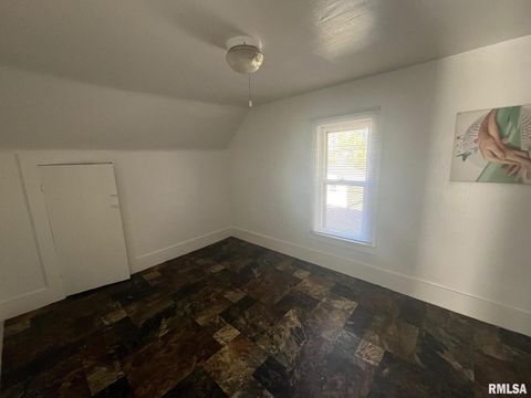 Tiny photo for 318 E 10TH Street, Kewanee, IL 61443 (MLS # QC4269006)