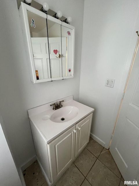 Tiny photo for 318 E 10TH Street, Kewanee, IL 61443 (MLS # QC4269006)