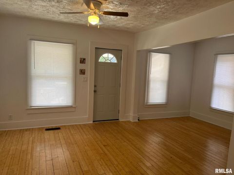 Tiny photo for 318 E 10TH Street, Kewanee, IL 61443 (MLS # QC4269006)