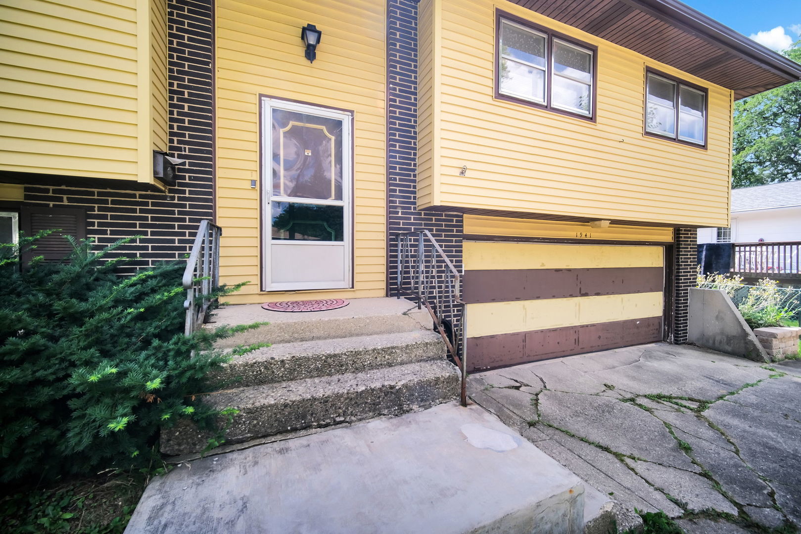 1941 Marigold Lane