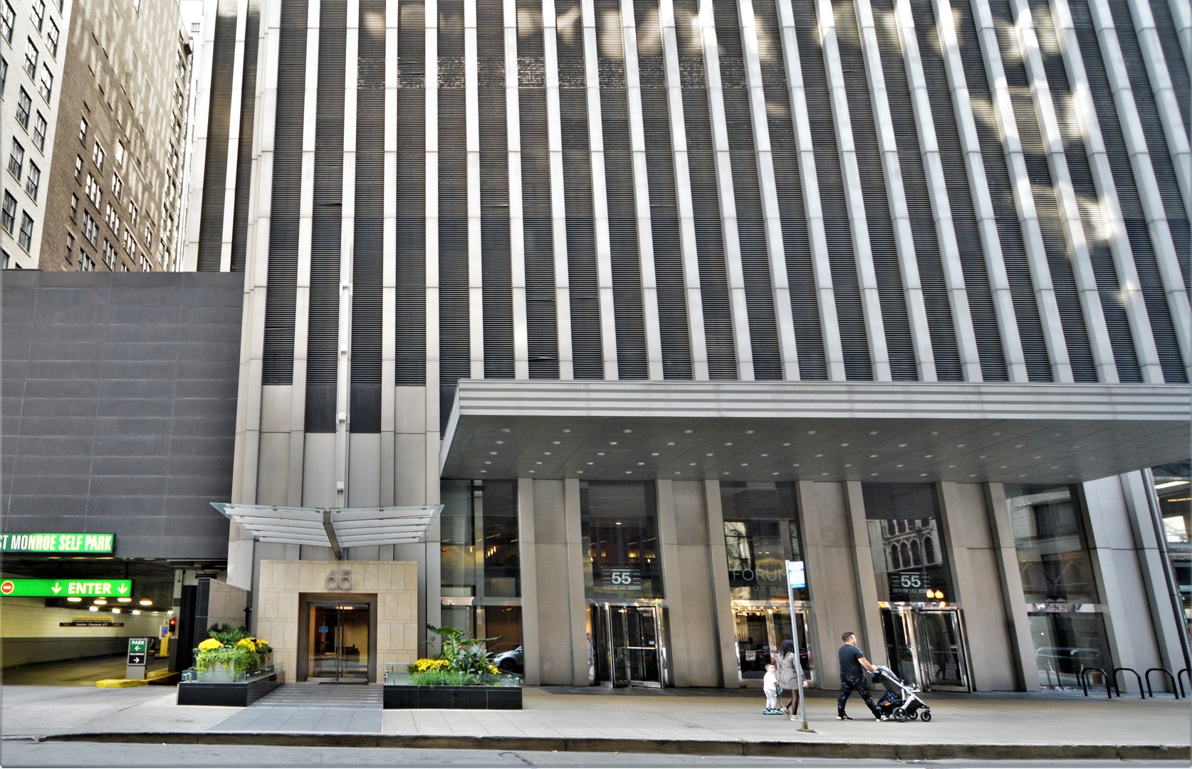 65 E Monroe Street 4503