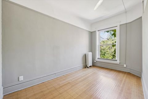 Tiny photo for 5741 S Kenwood Avenue #3, Chicago, IL 60637 (MLS # 12466703)