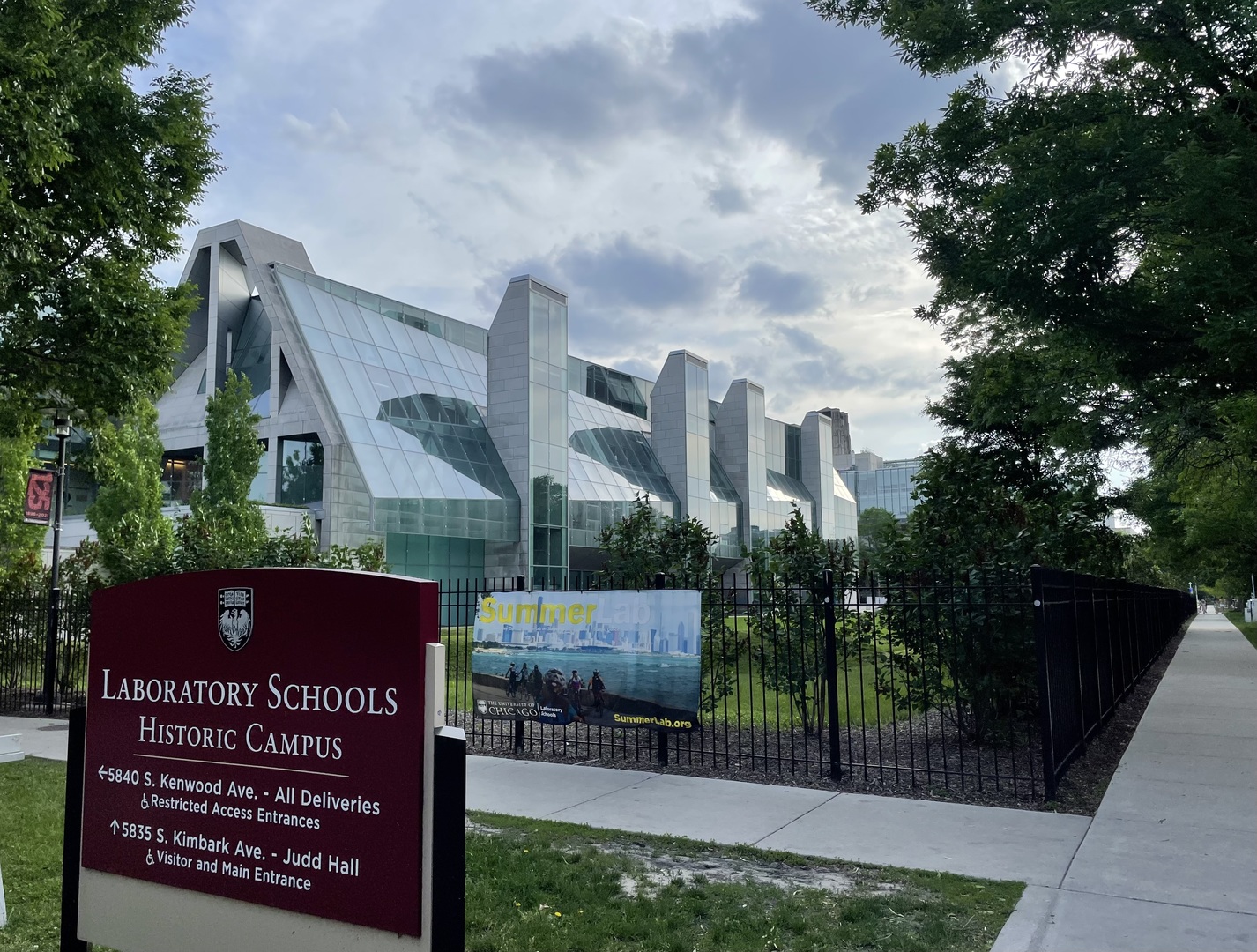 Chicago, Illinois 60637, United States, 4 Bedrooms Bedrooms, ,2 BathroomsBathrooms,Residential,Contingent,212408