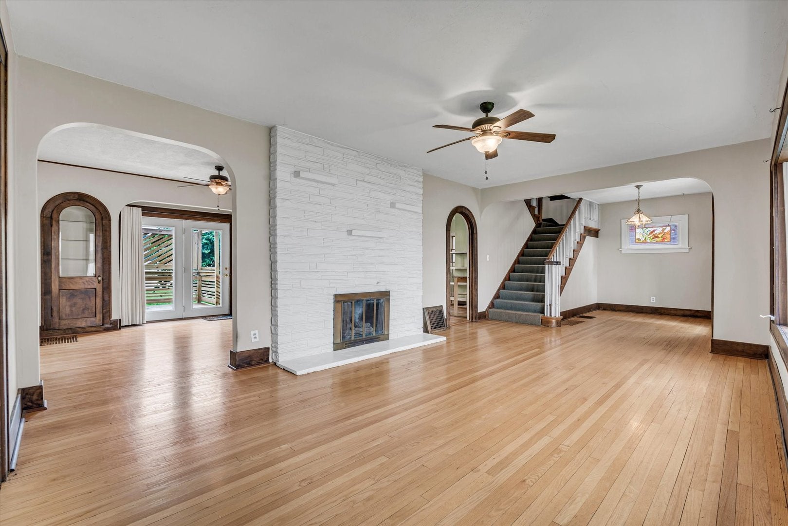732 River Drive