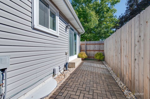 Tiny photo for 0S068 Cottonwood Drive, Wheaton, IL 60187 (MLS # 12771924)