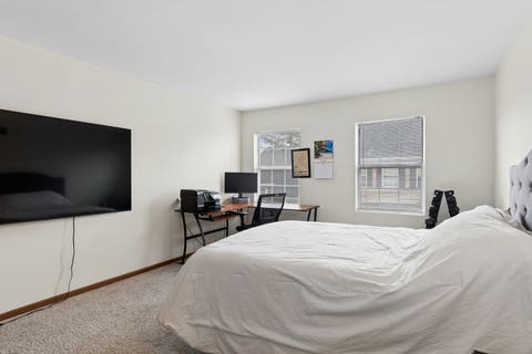 Tiny photo for 513 East Avenue #513, Streamwood, IL 60107 (MLS # 12639769)