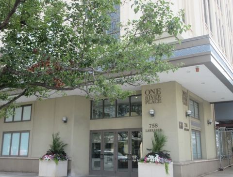 758 N Larrabee Street 833 Chicago IL 60654