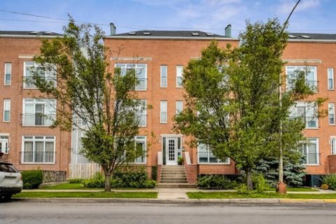Photo of 1718 W Diversey Parkway #3, Chicago, IL 60614 (MLS # 12589830)