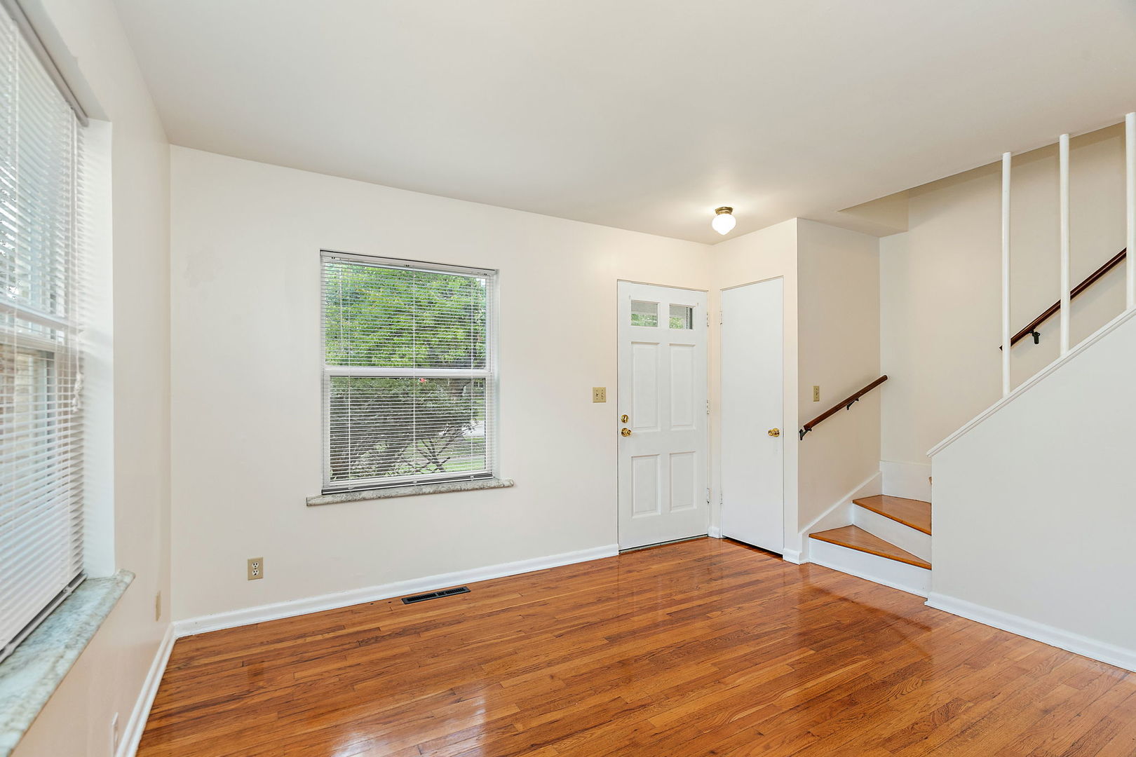 393 & 395 S. Oriole Trail