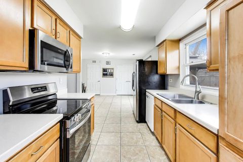 Tiny photo for 1008 Woodland Drive, Wheeling, IL 60090 (MLS # 12602431)