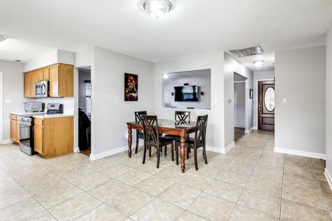 Tiny photo for 1008 Woodland Drive, Wheeling, IL 60090 (MLS # 12602431)