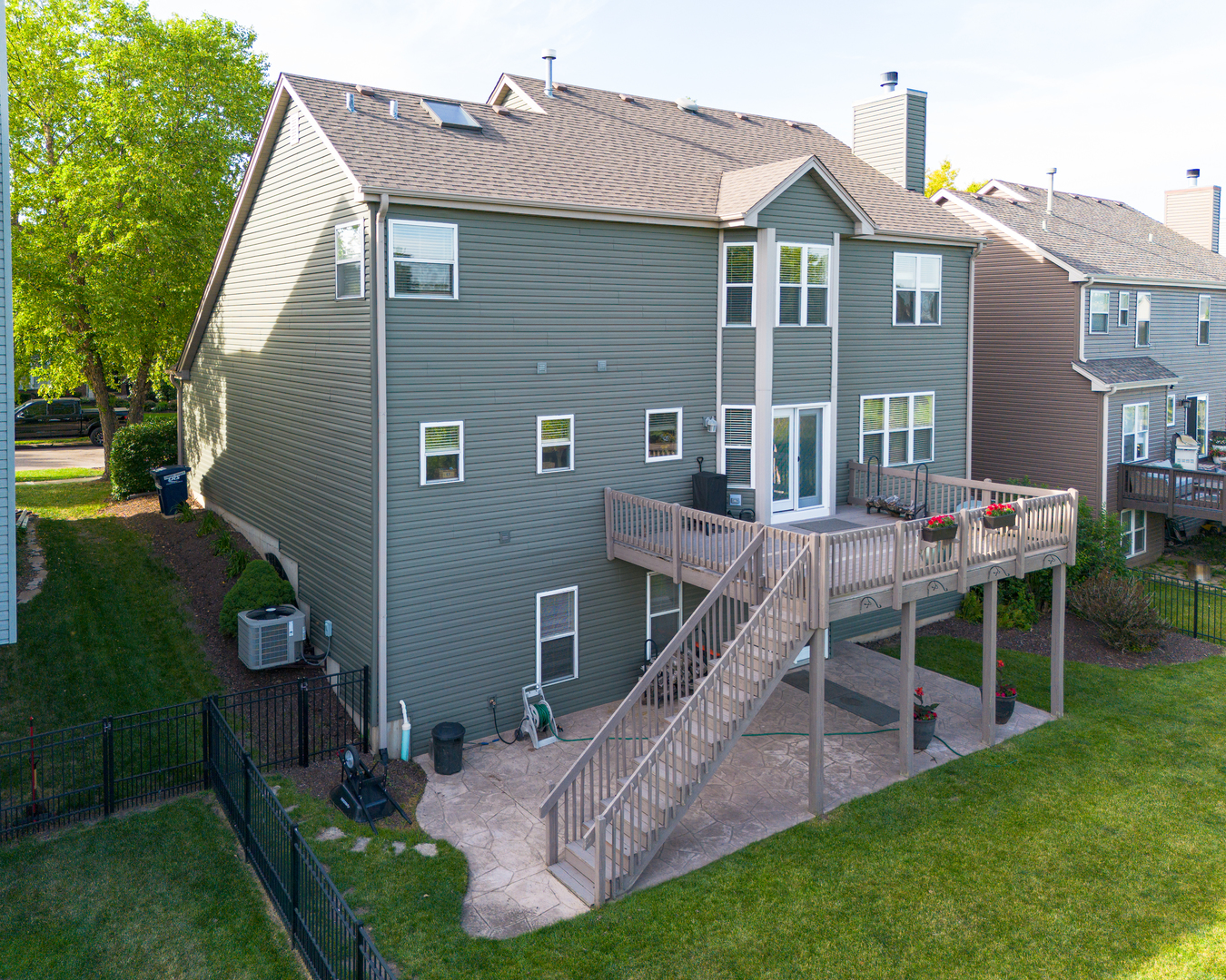 39W219 E Mallory Drive