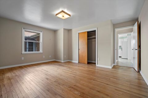 Tiny photo for 2202 E Oakland Avenue, Bloomington, IL 61701 (MLS # 12486205)