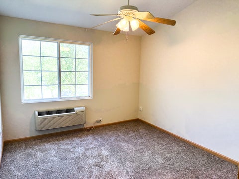 Tiny photo for 227 Silverstone Drive #227, Carpentersville, IL 60110 (MLS # 12781527)