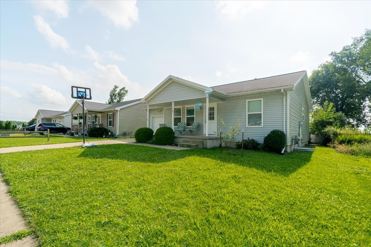 1107 Woodbury Place