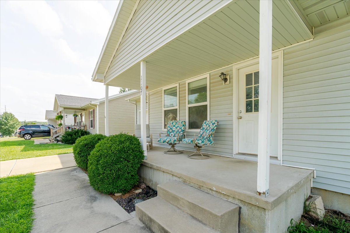 1107 Woodbury Place