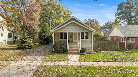 Tiny photo for 9543 S 51st Avenue, Oak Lawn, IL 60453 (MLS # 12795717)