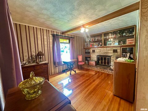 Tiny photo for 1723 PERSHING Boulevard, Clinton, IA 52732 (MLS # QC4265182)