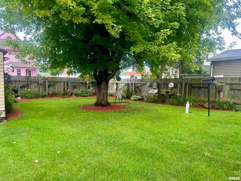Tiny photo for 1723 PERSHING Boulevard, Clinton, IA 52732 (MLS # QC4265182)