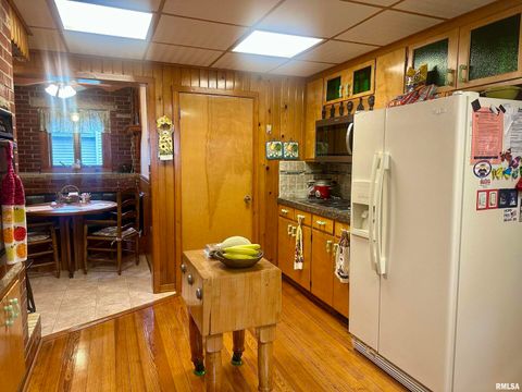 Tiny photo for 1723 PERSHING Boulevard, Clinton, IA 52732 (MLS # QC4265182)