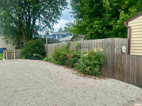 Tiny photo for 1723 PERSHING Boulevard, Clinton, IA 52732 (MLS # QC4265182)