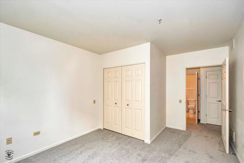 Tiny photo for 6710 S Keating Avenue #103, Chicago, IL 60629 (MLS # 12451354)