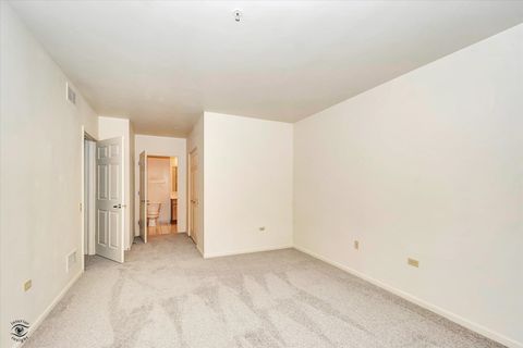 Tiny photo for 6710 S Keating Avenue #103, Chicago, IL 60629 (MLS # 12451354)