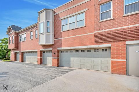 Tiny photo for 6710 S Keating Avenue #103, Chicago, IL 60629 (MLS # 12451354)