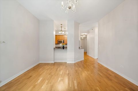 Tiny photo for 1160 S MICHIGAN Avenue #906, Chicago, IL 60605 (MLS # 12601108)
