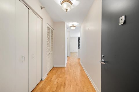 Tiny photo for 1160 S MICHIGAN Avenue #906, Chicago, IL 60605 (MLS # 12601108)