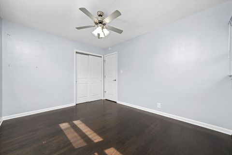 Tiny photo for 706 N Main Street, Mount Prospect, IL 60056 (MLS # 12501911)