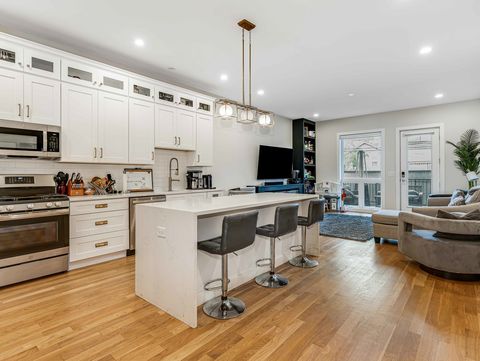 Tiny photo for 1707 S Jefferson Street #1, Chicago, IL 60616 (MLS # 12495141)