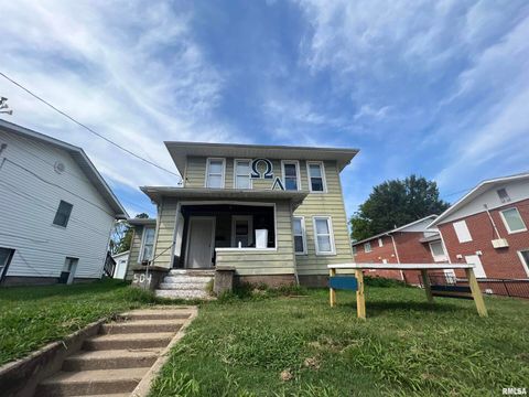 Tiny photo for 504 W MILL Street, Carbondale, IL 62901 (MLS # 12584056)
