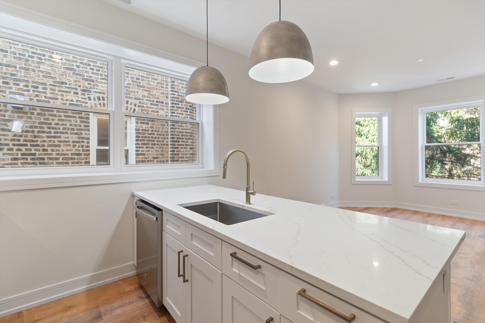 839 N Rockwell Street 2F